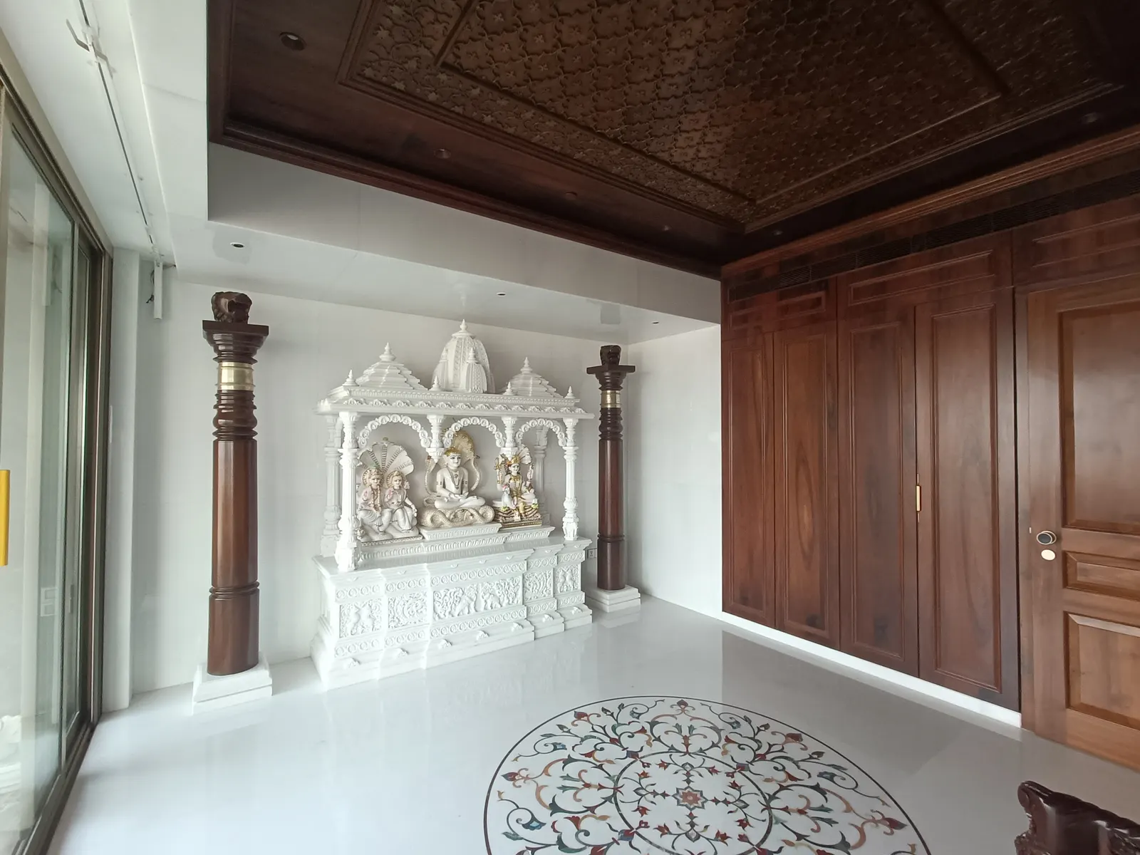 Andheri West Home gallery image 8